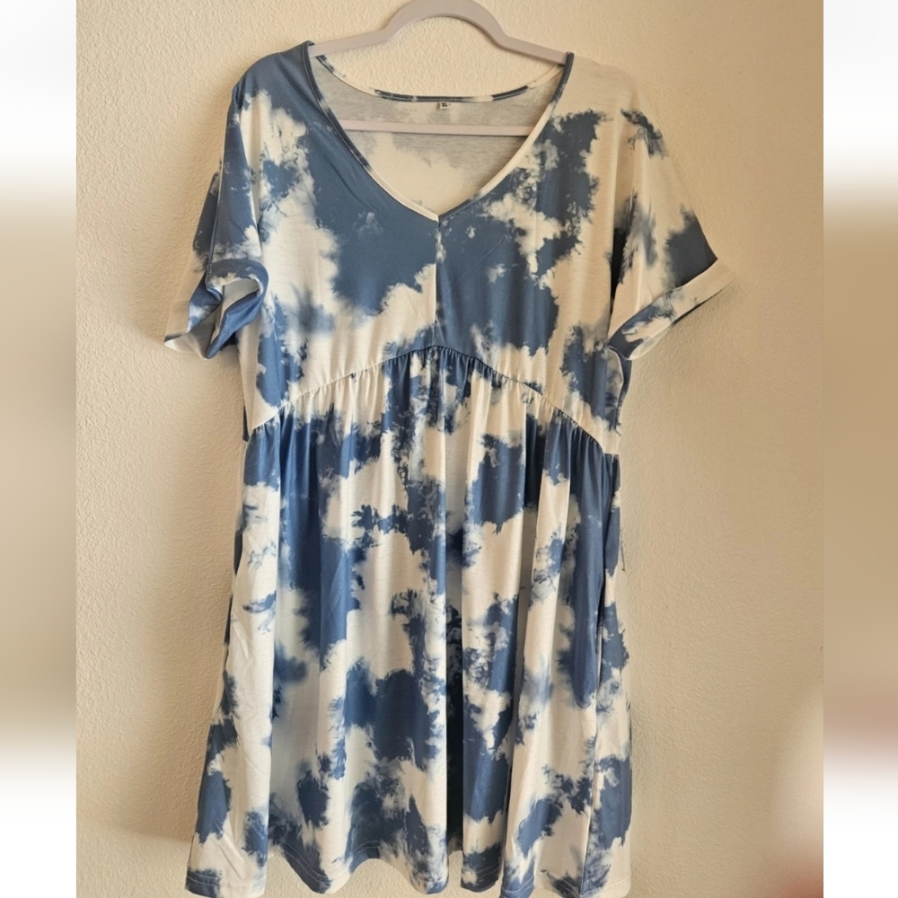 NWOT Blue and White Tie-Dye Baby Doll Dress Flowy